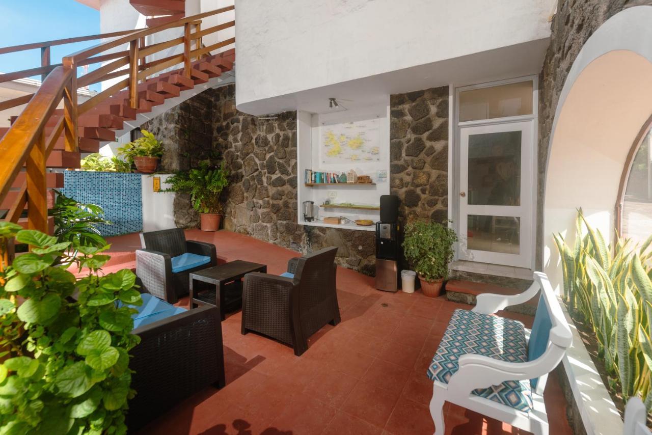 Hostal North Seymour Puerto Ayora  Buitenkant foto