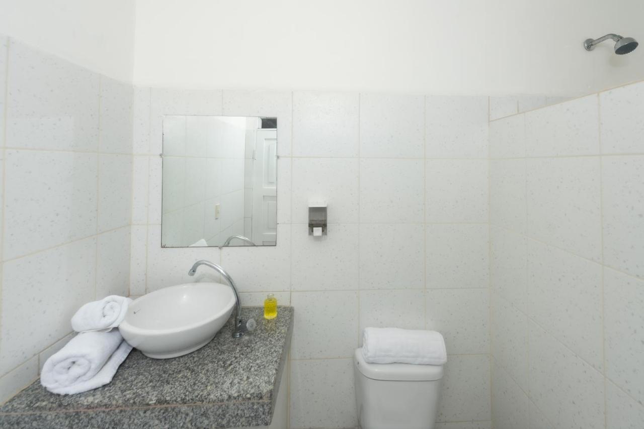 Hostal North Seymour Puerto Ayora  Buitenkant foto