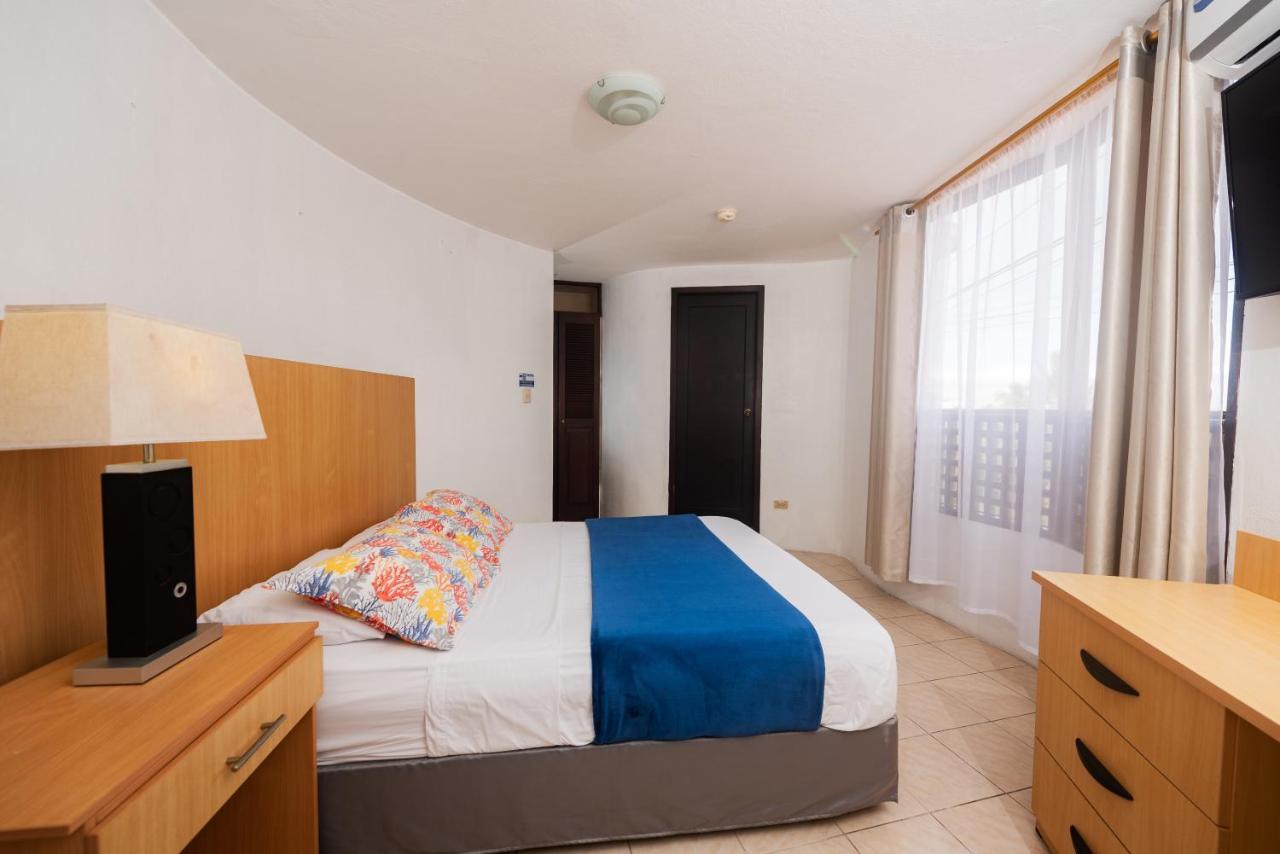Hostal North Seymour Puerto Ayora  Buitenkant foto