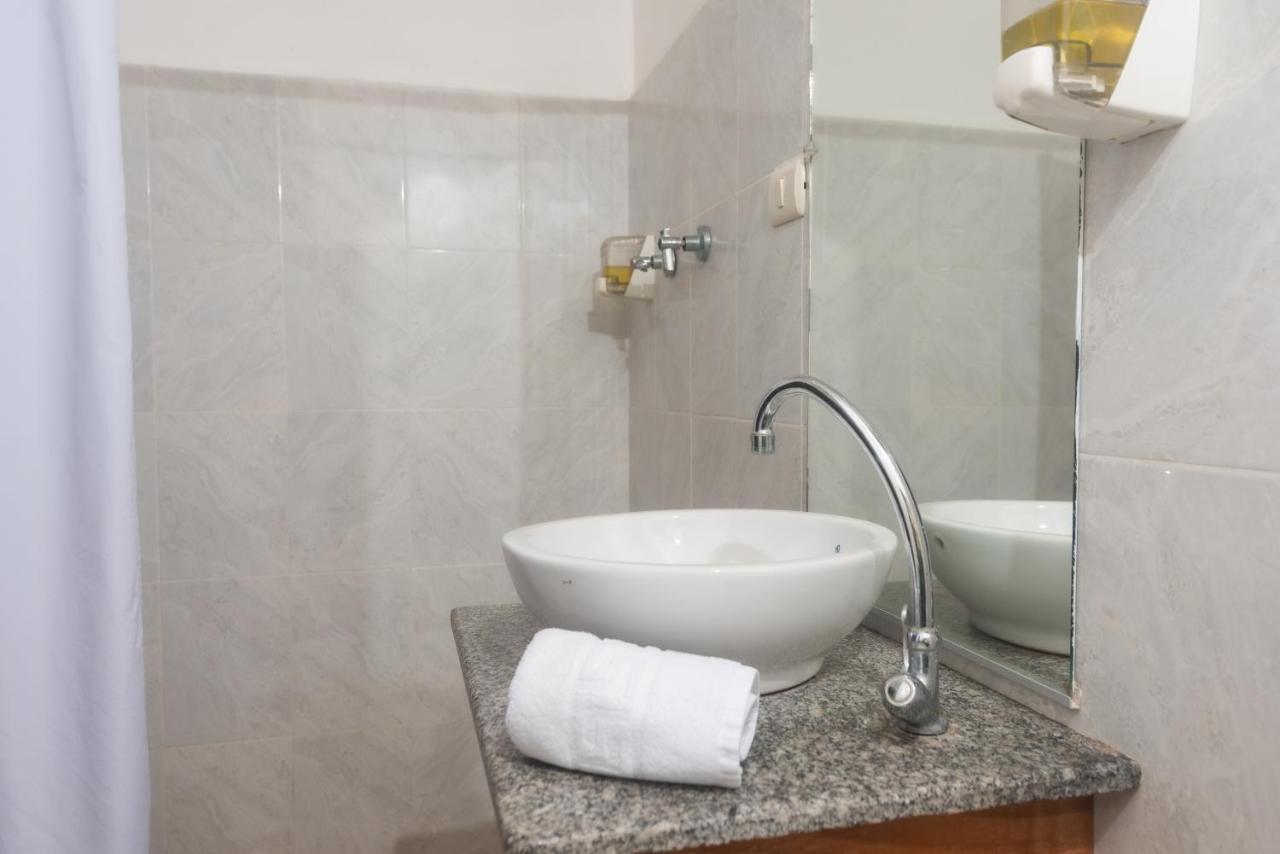 Hostal North Seymour Puerto Ayora  Buitenkant foto