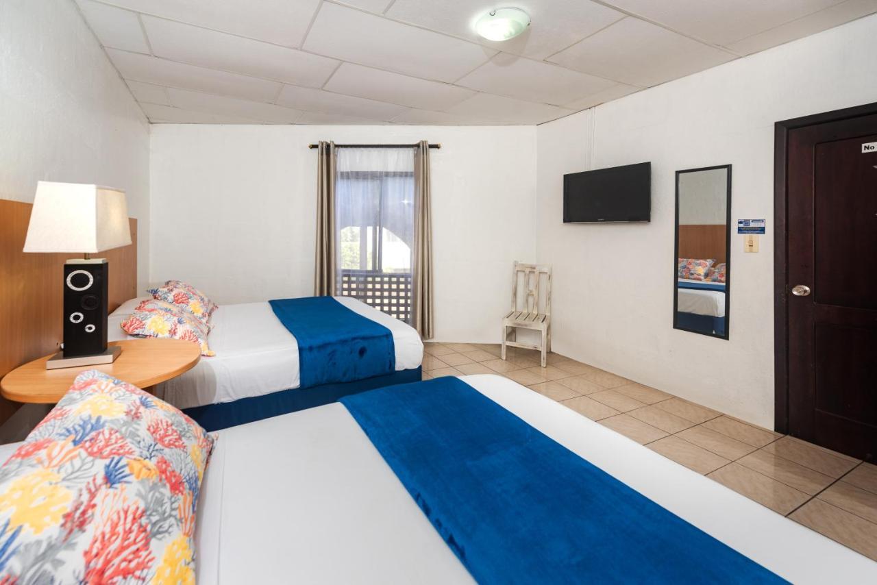 Hostal North Seymour Puerto Ayora  Buitenkant foto